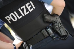 
			Halbnackt in Handschellen abgeführt, nur weil er Markus heißt - Polizei verwechselt Busfahrer mit Gewalttäter aus Katernberg