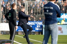 
			VfL Bochum: Verbeek kritisiert Schiedsrichter nach kurioser Aktion