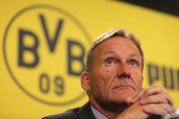 
			Live-Ticker: LIVE! Borussia Dortmunds Pressekonferenz nach der Krisensitzung - schmeißt der BVB jetzt Trainer Bosz raus?
