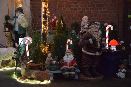 Weihnachtshaus Made In Duisburg 40 000 Lampchen Erhellen Marxloh Derwesten De