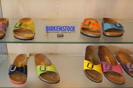 
			Schuhe: Wegen Produktfälschungen und Missbrauch des Logos: Birkenstock verkauft Schuhe nicht mehr über Amazon